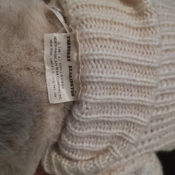 Vintage Theodore Bearington Bear with Sweater - Picture 11 of 11